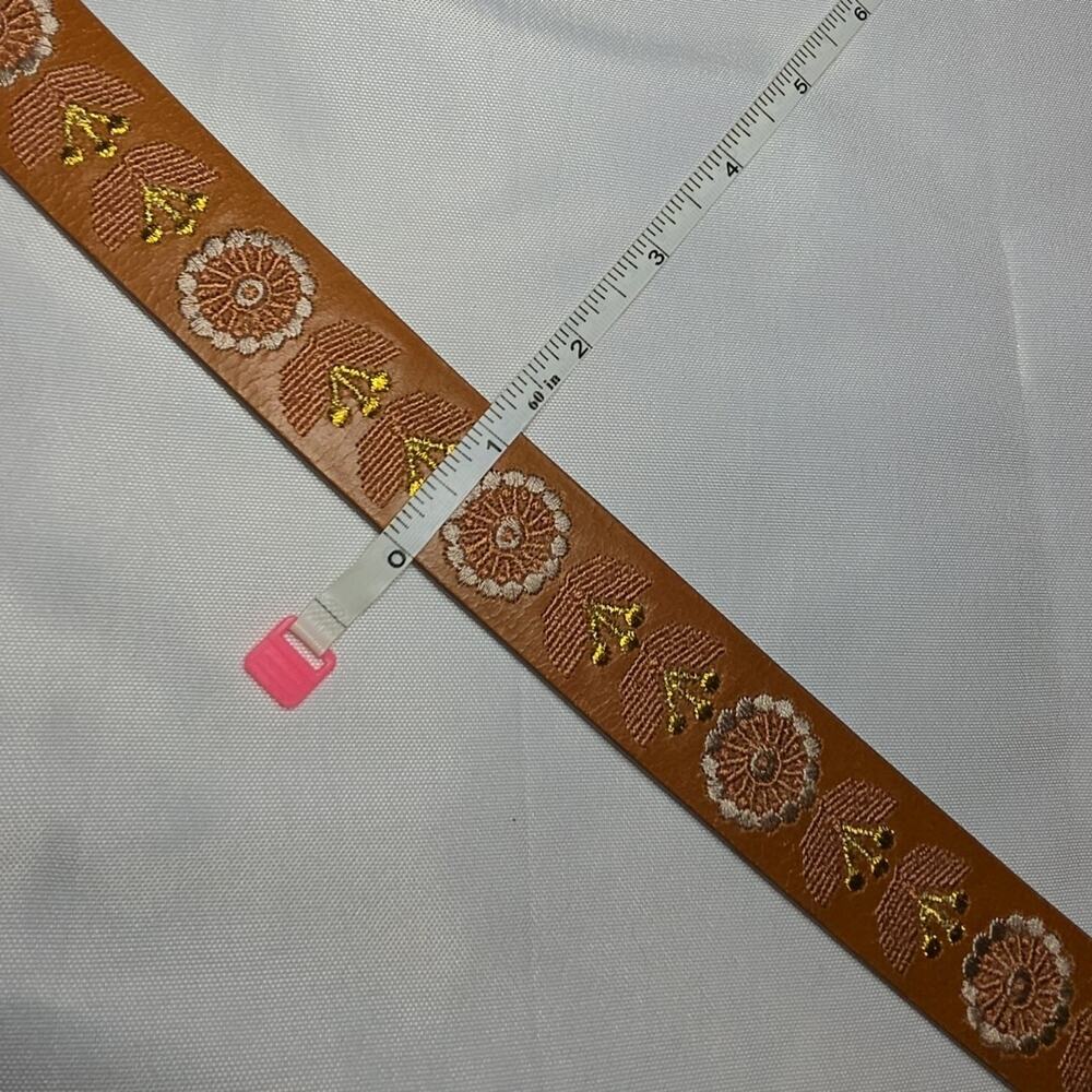 Lucky Brand Women’s Golden Floral Embroidered Leather M Brown Belt NWT BUWG159 - Picture 5 of 5